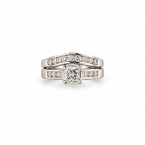 Elara | 18ct White Gold Princess Cut Diamond Bridal Set